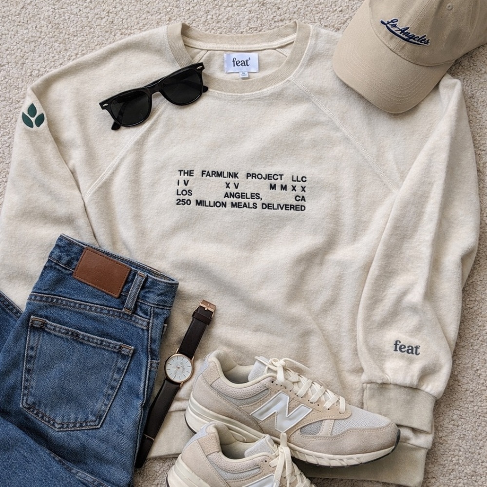 Feat x The Farmlink Project BlanketBlend™ Crewneck Sweatshirt Oatmilk M NWT $98